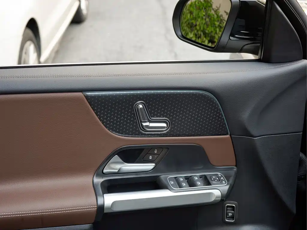 Mercedes-Benz Mercedes-Benz GLB 220 Dynamic 2024 - thumbnail 19