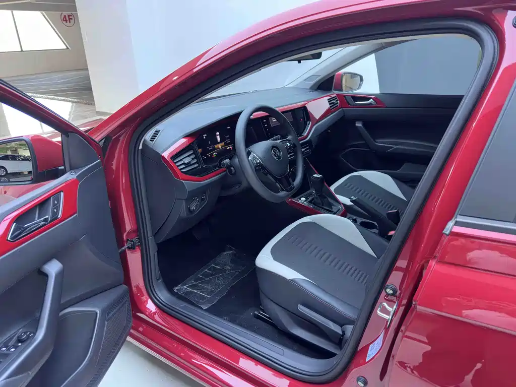 Volkswagen Volkswagen Polo Plus 2023 Facelift 1.5L Automatic Colorful Tech Edition 2023 - thumbnail 10