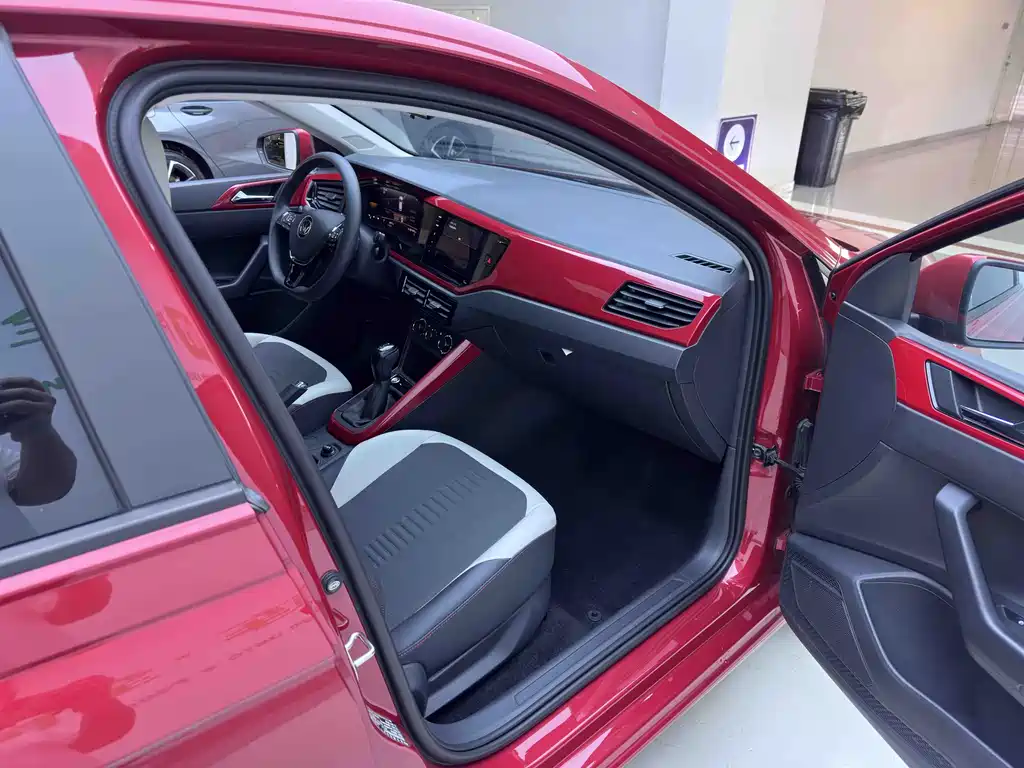 Volkswagen Volkswagen Polo Plus 2023 Facelift 1.5L Automatic Colorful Tech Edition 2023 - thumbnail 20