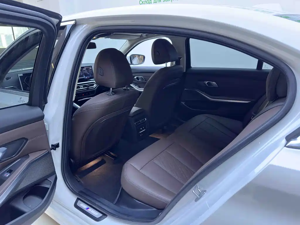 BMW BMW 3 Series 2023 320Li M Sport Package 2023 - thumbnail 10