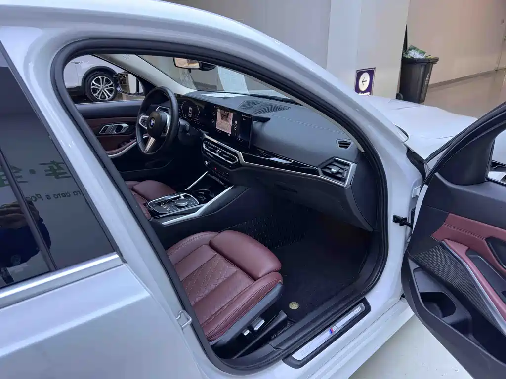 BMW BMW 3 Series 2023 320Li M Sport Package 2023 - thumbnail 9