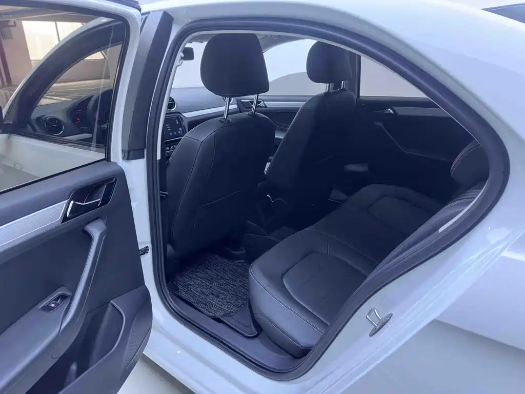 Jetta Jetta VA3 2021 1.5L Automatic Glory Edition 2023 - thumbnail 10