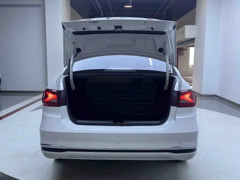 Jetta Jetta VA3 2021 1.5L Automatic Glory Edition 2023 - thumbnail 15