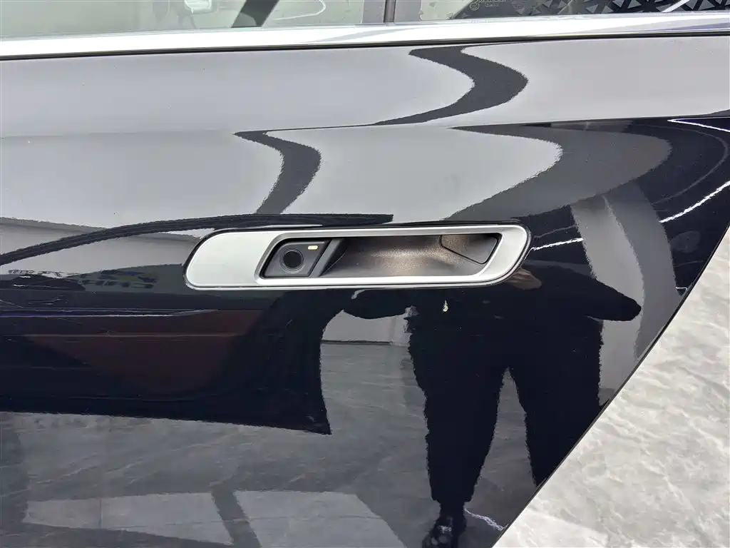 BMW BMW 7 Series 2023 Facelift 740Li Exclusive Edition M Sport Package 2023 - thumbnail 7
