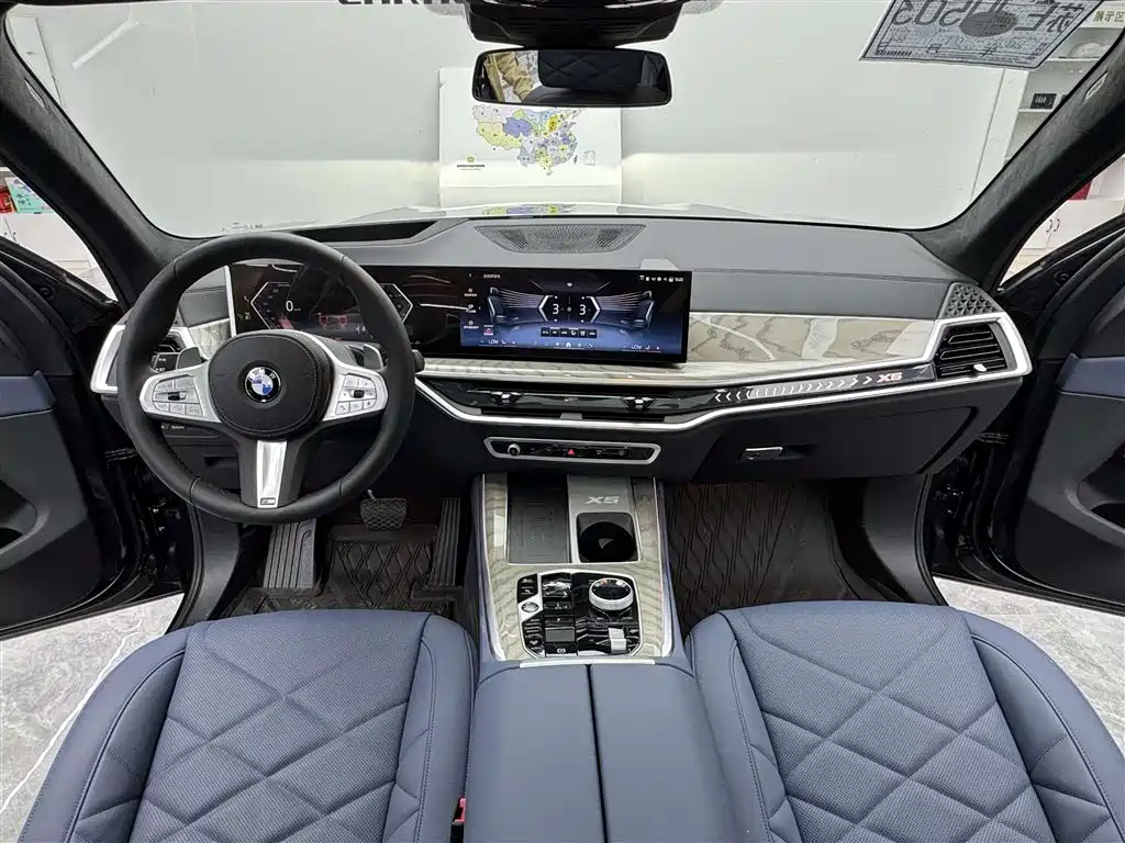 BMW BMW X5 2026 xDrive40Li M Sport Night Edition 2026 - thumbnail 9