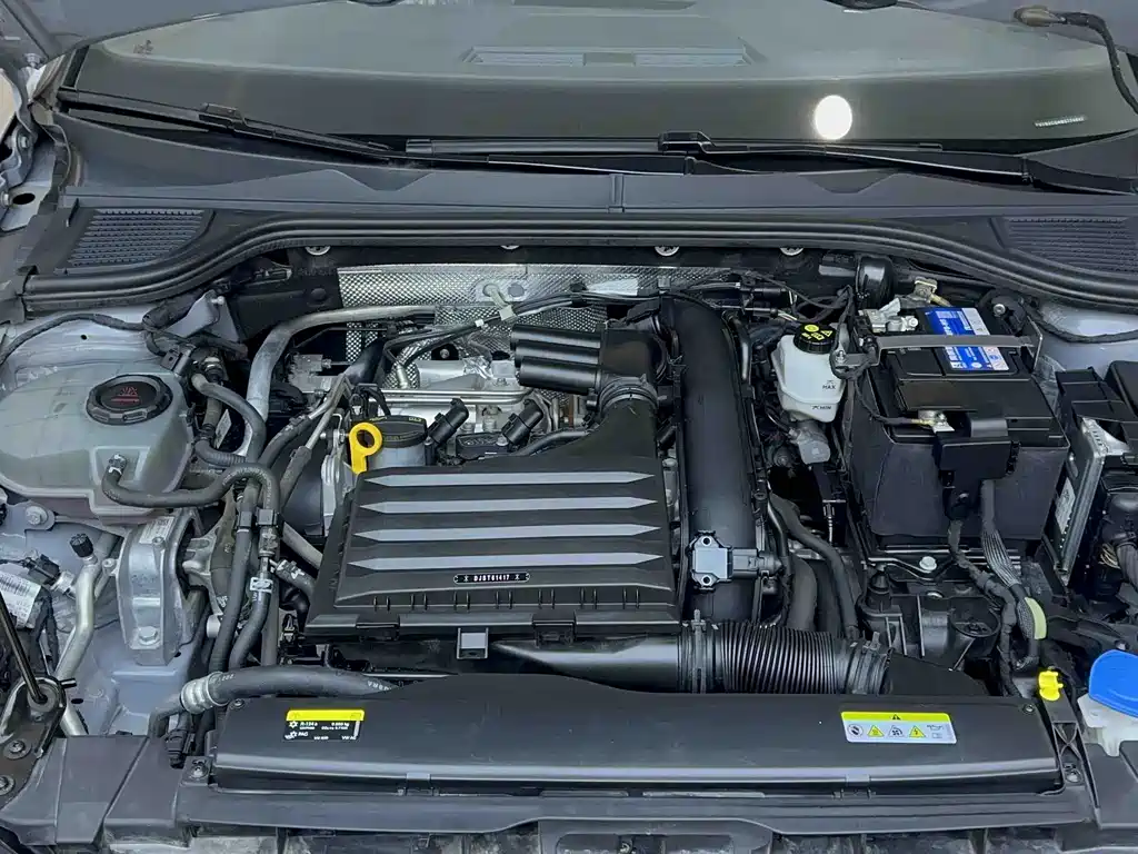 Volkswagen Golf 2021 280TSI DSG R-Line 2022 - thumbnail 22