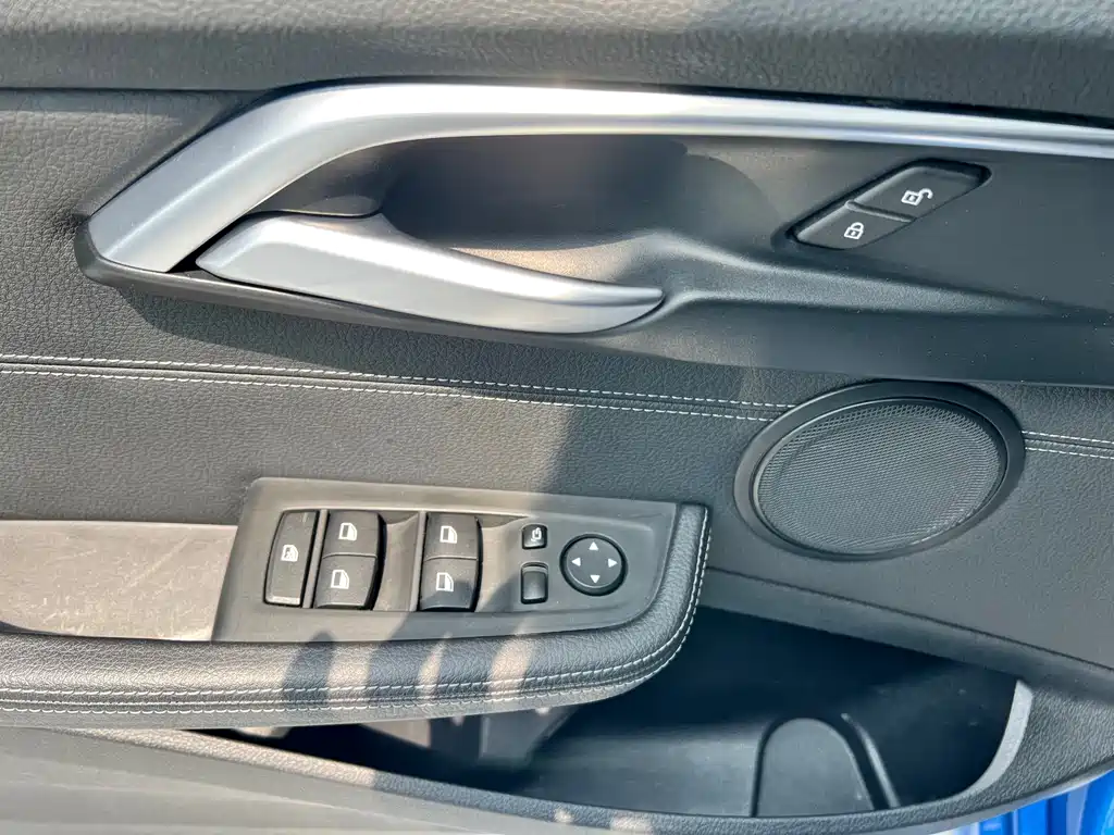 BMW BMW 1 Series 2020 120i M Sport Package 2020 - thumbnail 15