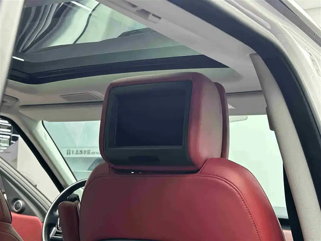Land Rover Range Rover Sport 2022 3.0 L6 Dynamic Black Edition 2023 - thumbnail 7