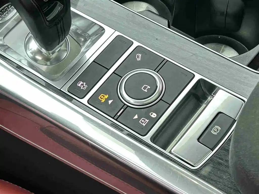 Land Rover Range Rover Sport 2022 3.0 L6 Dynamic Black Edition 2023 - thumbnail 15