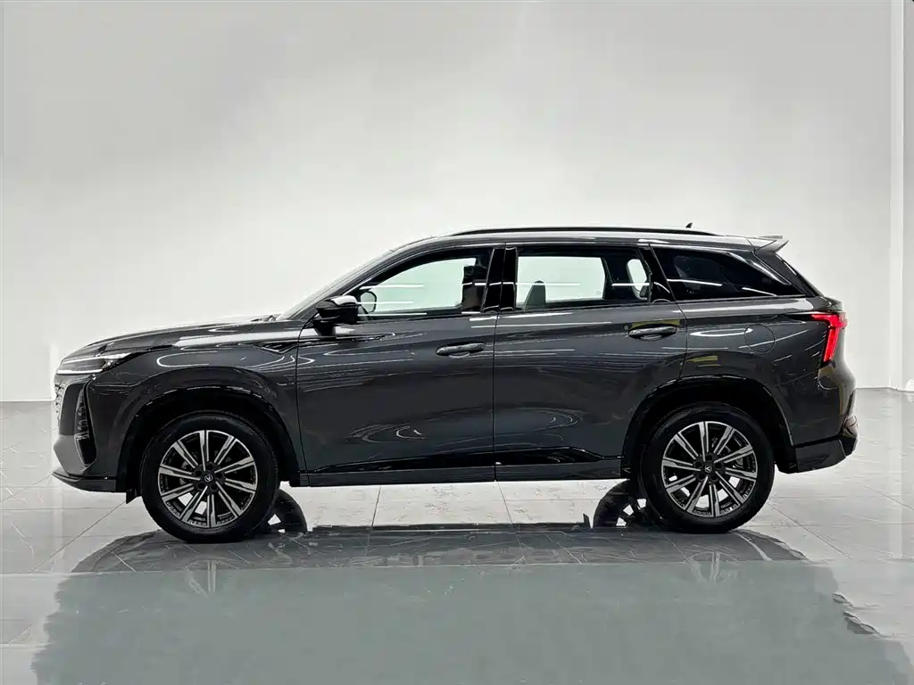 Changan Changan CS75PLUS 2026 Smart Champion Edition 1.5T New Blue Whale Intelligent Navigation Model 2026 - thumbnail 3