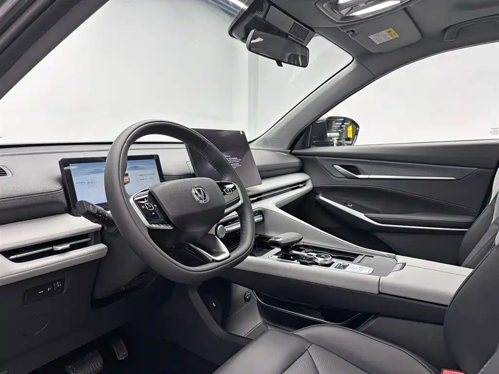 Changan Changan CS75PLUS 2026 Smart Champion Edition 1.5T New Blue Whale Intelligent Navigation Model 2026 - thumbnail 12