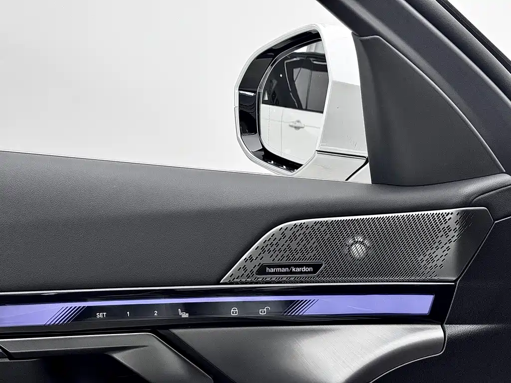 BMW BMW i5 2025 eDrive40L M Sport Package 2025 - thumbnail 17