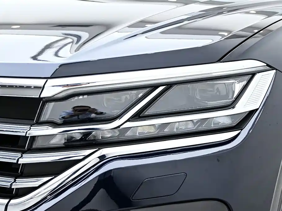 Volkswagen Volkswagen Touareg 2021 3.0TSI Sharp Edition Classic Sports Package 2021 - thumbnail 9