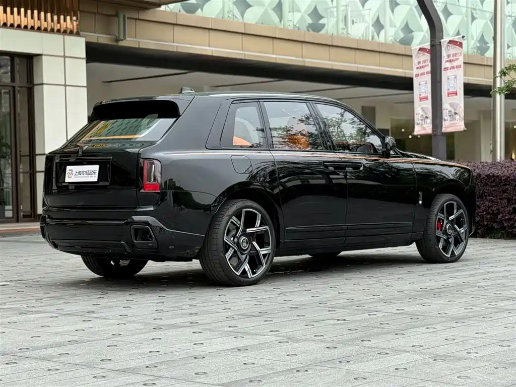 Rolls-Royce Cullinan 2024 Black Badge 2026 - thumbnail 3