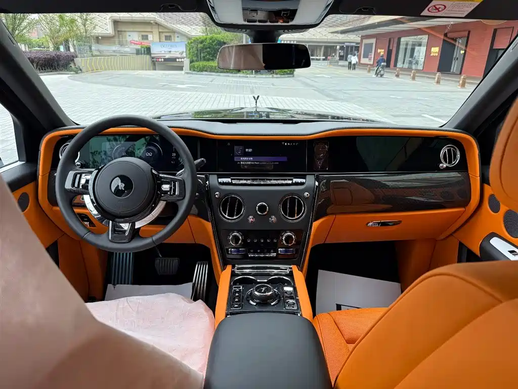 Rolls-Royce Cullinan 2024 Black Badge 2026 - thumbnail 9
