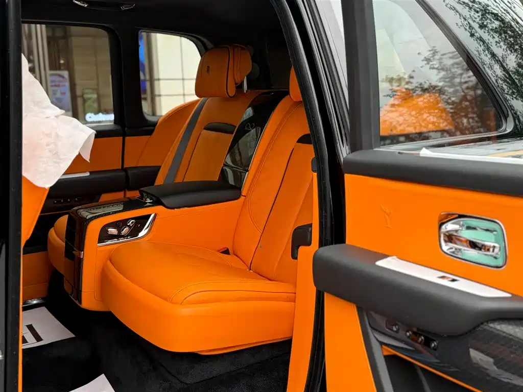 Rolls-Royce Cullinan 2024 Black Badge 2026 - thumbnail 24
