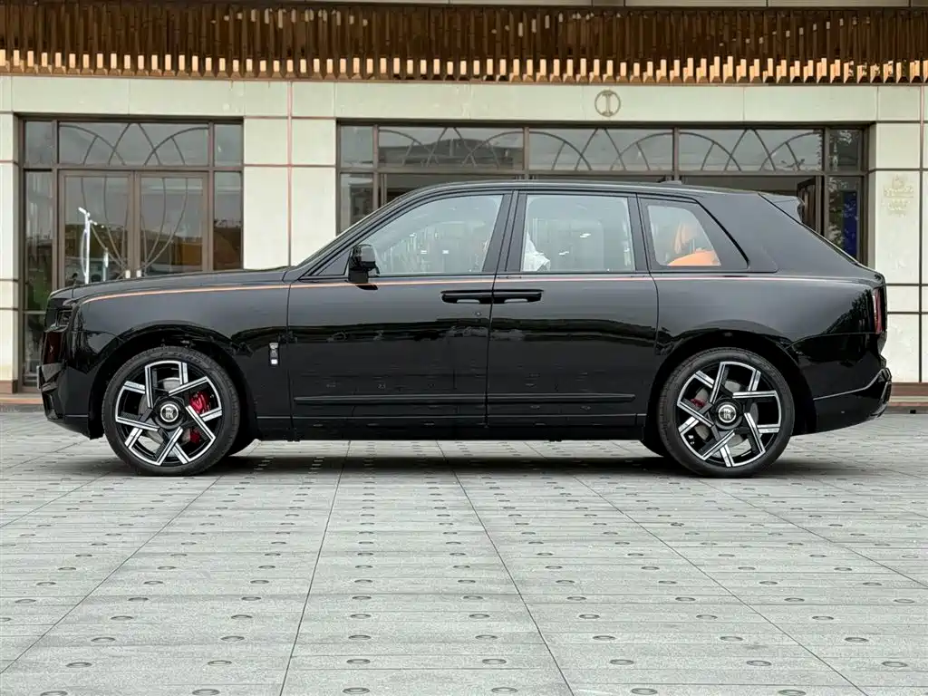 Rolls-Royce Cullinan 2024 Black Badge 2026 - thumbnail 25