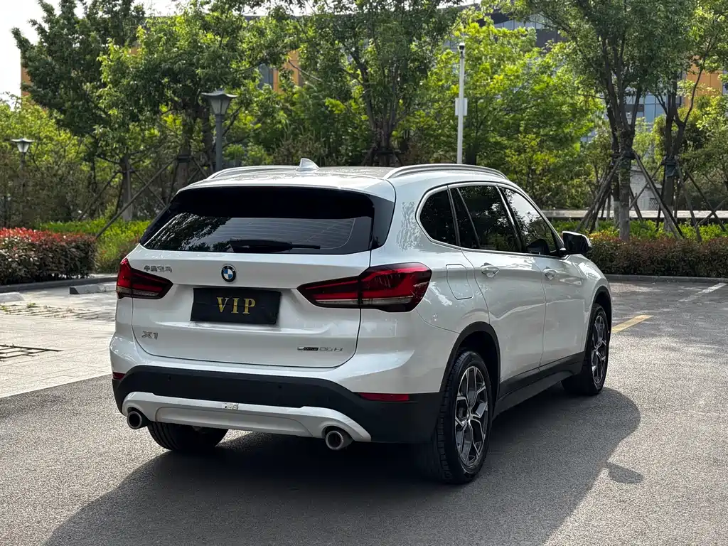 BMW BMW X1 2022 sDrive25Li Leading Edition 2022 - thumbnail 9