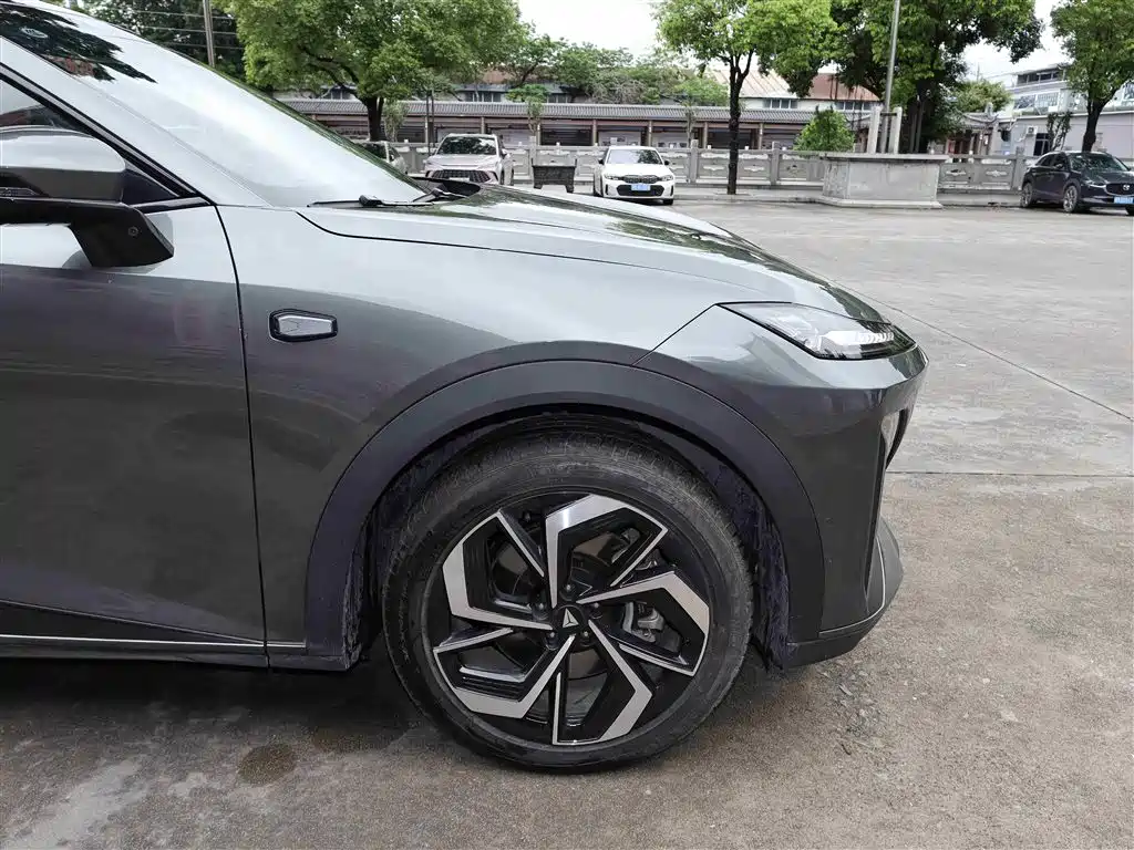 Deepal Auto Deepal S07 2025 285Max Huawei Qiankun ADS SE EREV 2025 - thumbnail 30