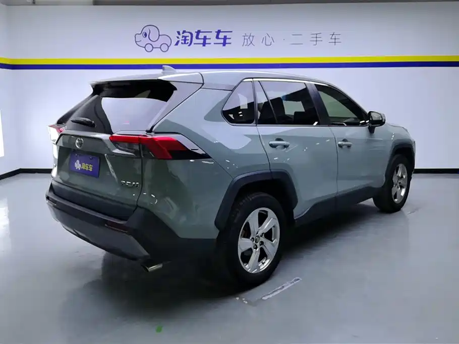 Toyota Toyota RAV4 2020 - thumbnail 3