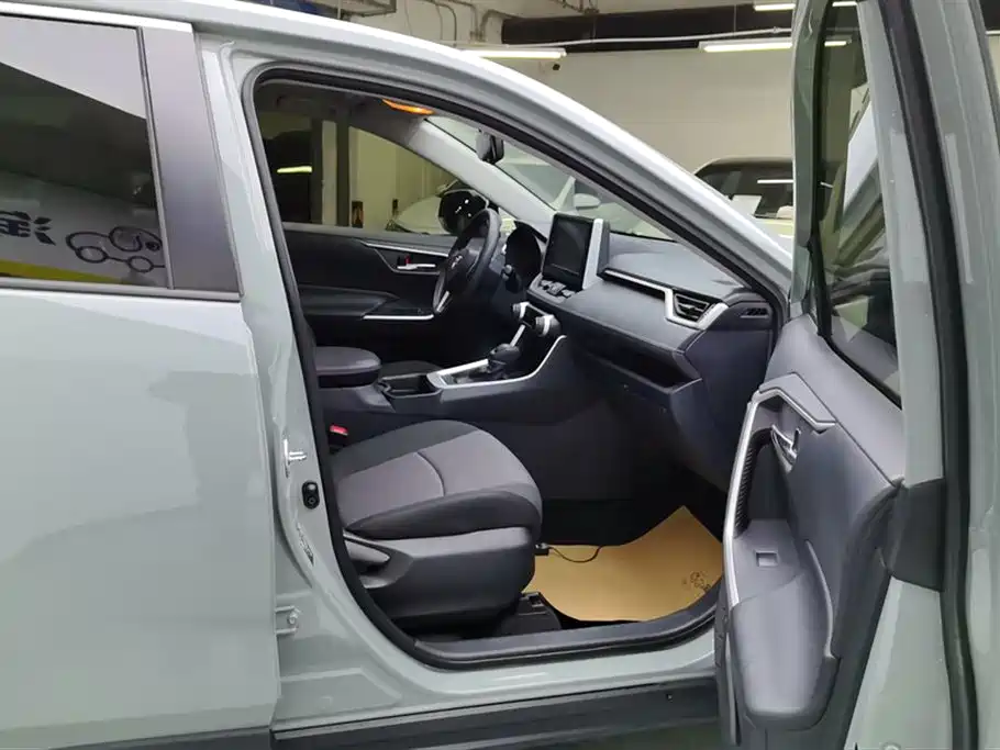 Toyota Toyota RAV4 2020 - thumbnail 8