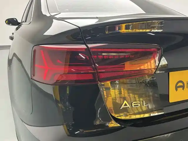Audi Audi A6L 2018 30th Anniversary Edition TFSI Entry 2019 - thumbnail 11