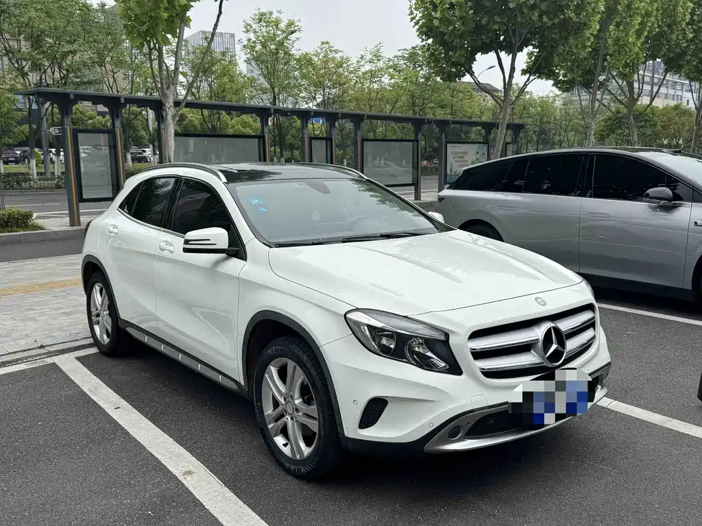 Mercedes-Benz Mercedes-Benz GLA 2017 GLA 200 Dynamic 2017 - thumbnail 3