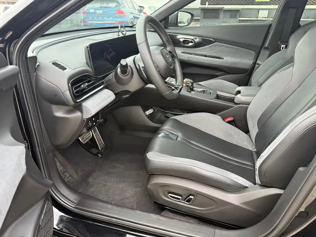 GAC Trumpchi Trumpchi Empow 2023 400T Automatic R PRO 2023 - thumbnail 4