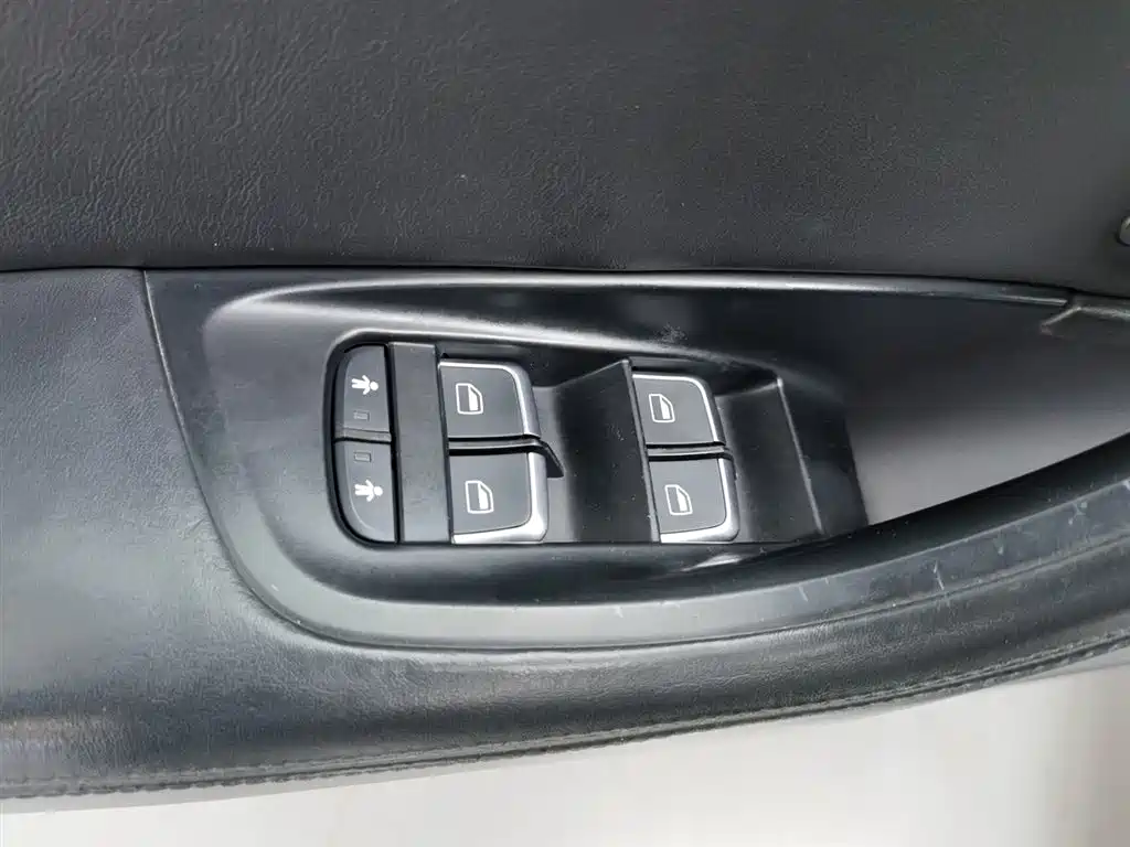 Audi Audi A6L 2014 50 TFSI quattro Luxury Edition 2014 - thumbnail 9