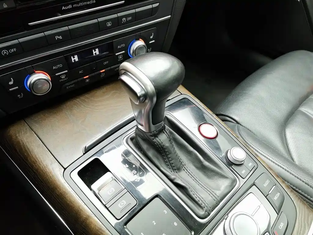 Audi Audi A6L 2014 50 TFSI quattro Luxury Edition 2014 - thumbnail 13