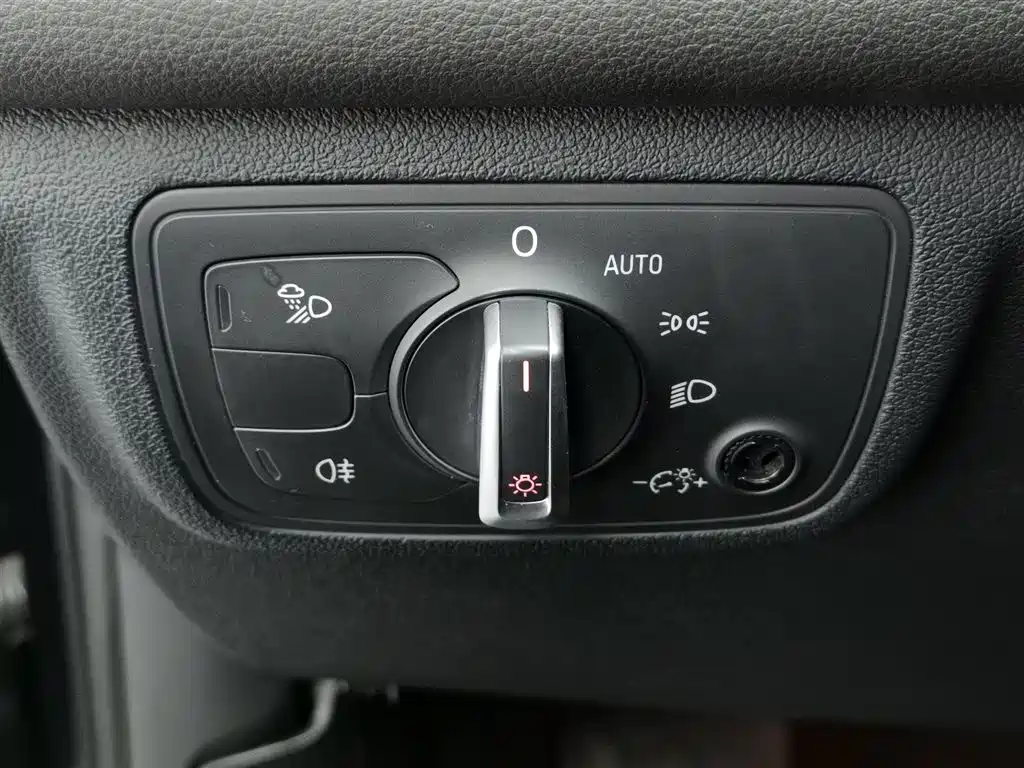 Audi Audi A6L 2014 50 TFSI quattro Luxury Edition 2014 - thumbnail 21