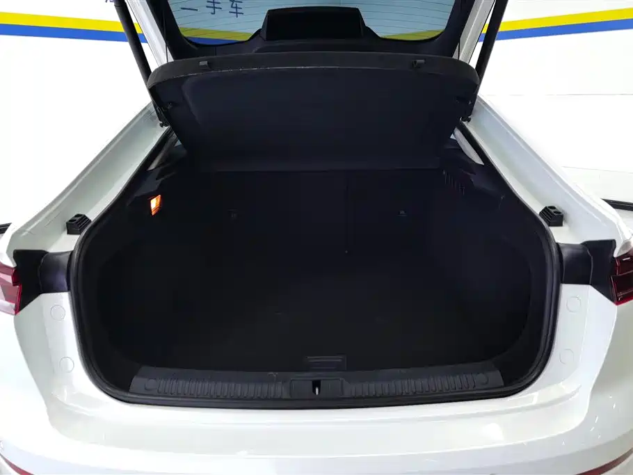 Bestune Bestune B70 2023 3rd Gen 1.5T Auto Changxiang 2023 - thumbnail 4