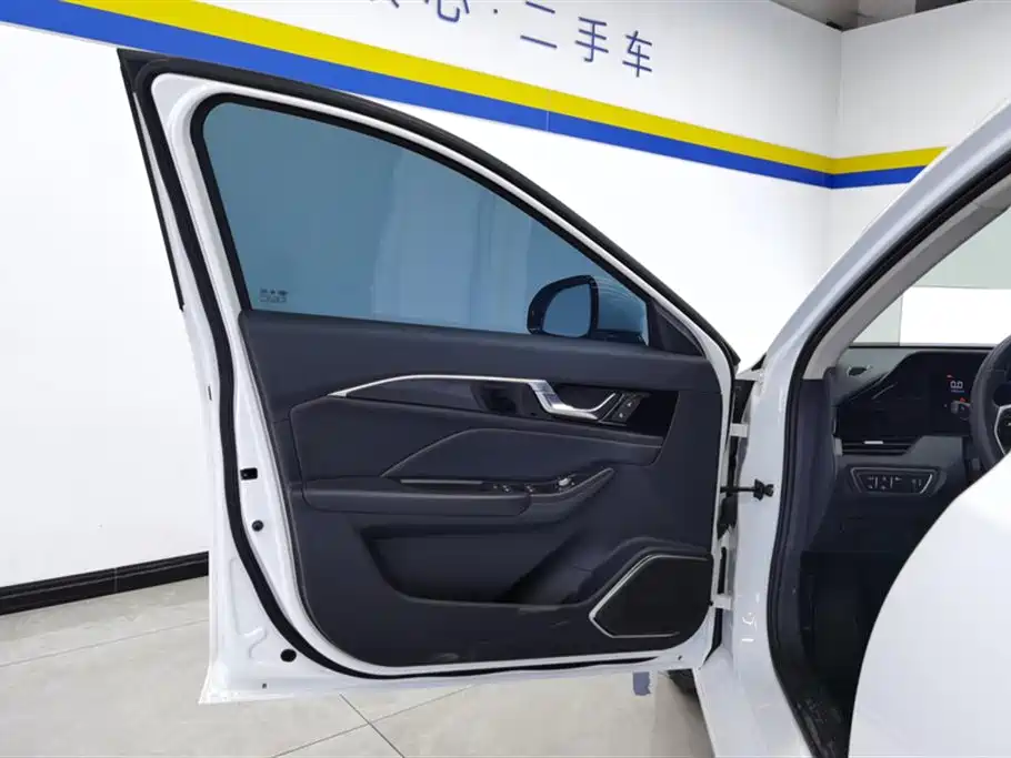 Bestune Bestune B70 2023 3rd Gen 1.5T Auto Changxiang 2023 - thumbnail 7