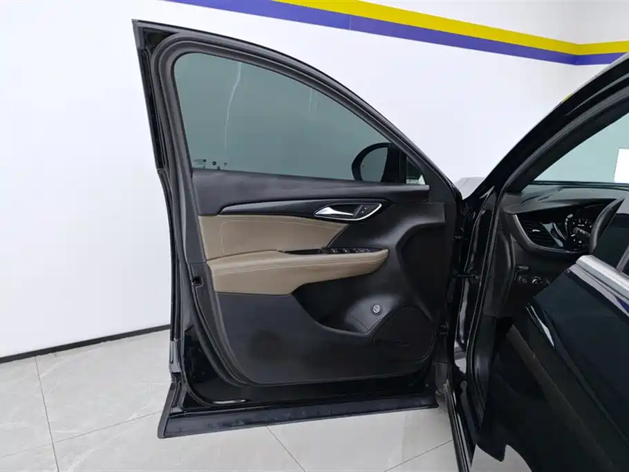 Buick Buick Envision Plus 2022 652T 5-Seater Luxury 2023 - thumbnail 7