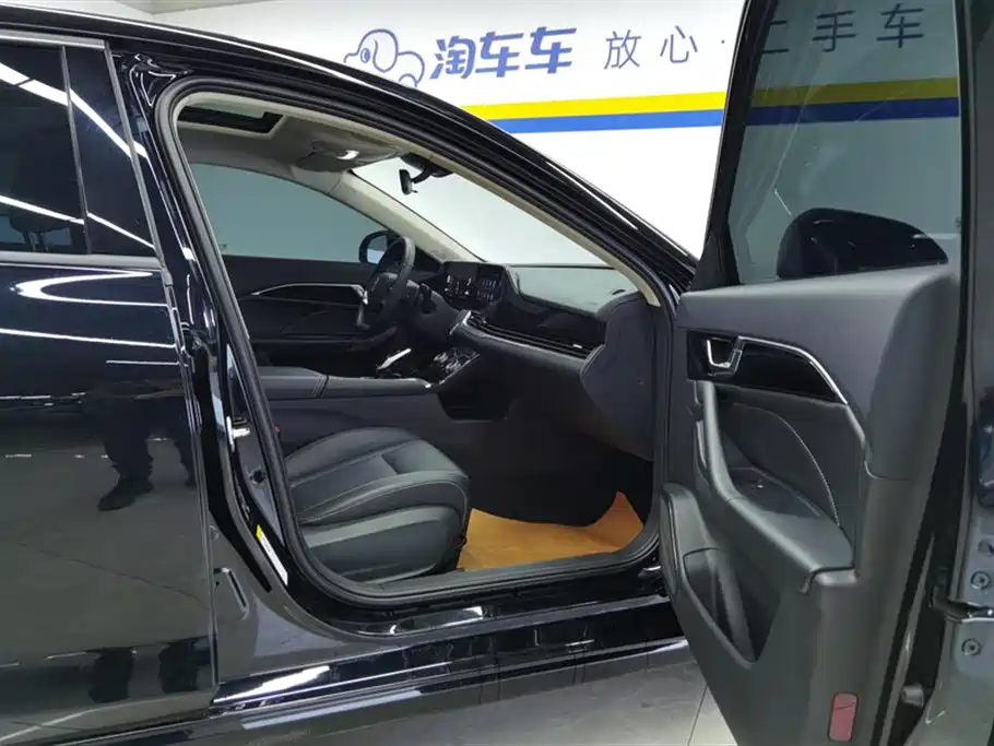 Bestune Bestune B70 2023 3rd Generation 1.5T Automatic Changxiang 2023 - thumbnail 8