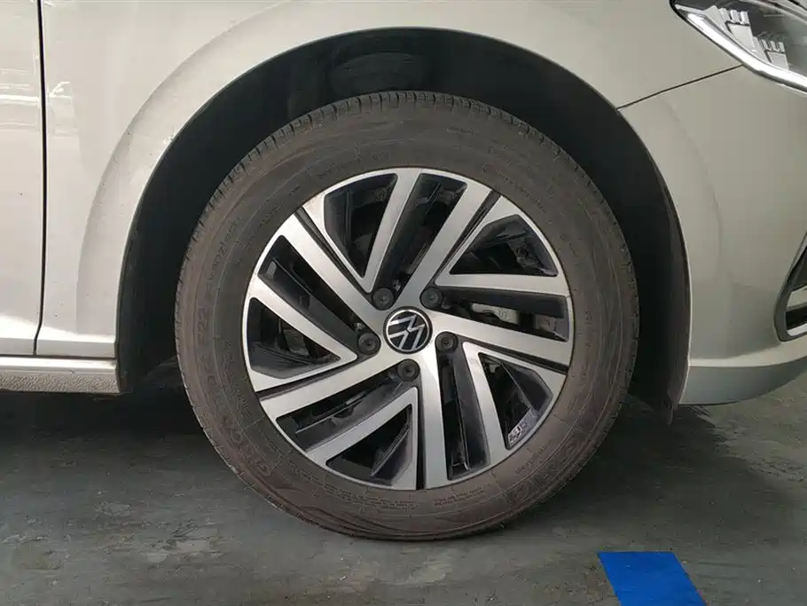 Volkswagen Volkswagen Lavida 2023 1.5L Automatic 5 Million Edition 2022 - thumbnail 6