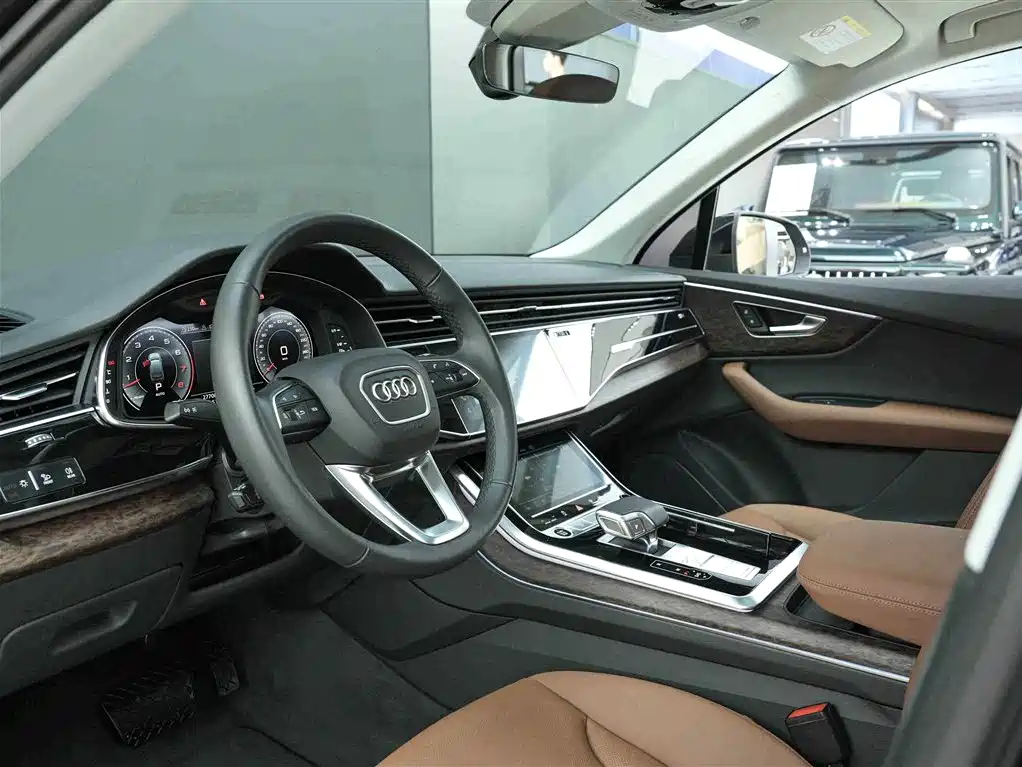 Audi Audi Q7 2021 55 TFSI quattro S line Sport Edition 2021 - thumbnail 7