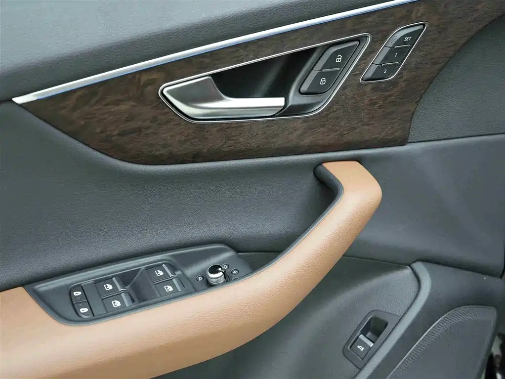 Audi Audi Q7 2021 55 TFSI quattro S line Sport Edition 2021 - thumbnail 16