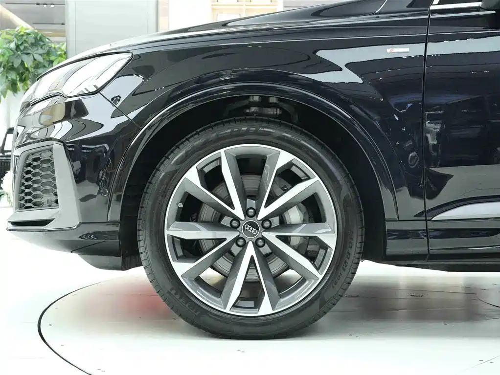 Audi Audi Q7 2021 55 TFSI quattro S line Sport Edition 2021 - thumbnail 24