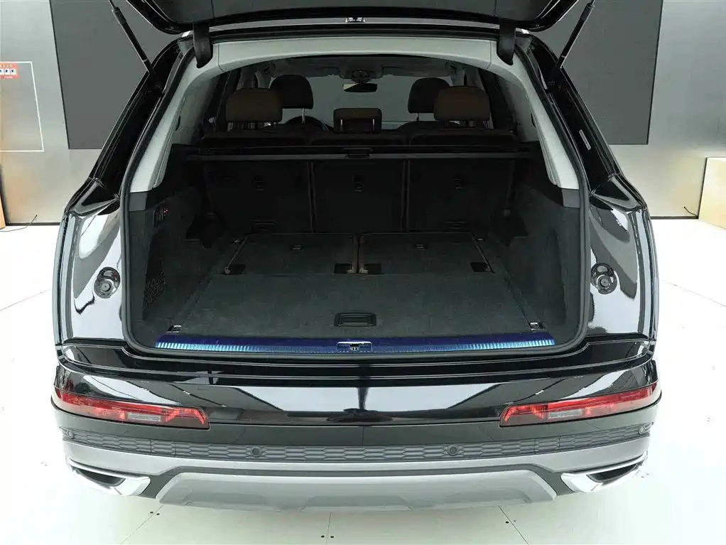 Audi Audi Q7 2021 55 TFSI quattro S line Sport Edition 2021 - thumbnail 26