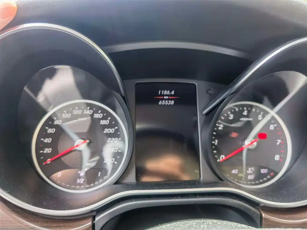Mercedes-Benz Mercedes-Benz V-Class 2020 V 260 Navigator Edition 2021 - thumbnail 6