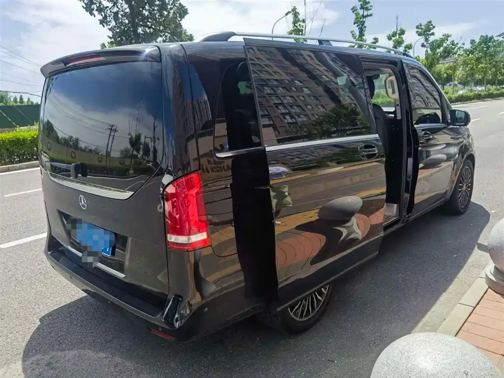 Mercedes-Benz Mercedes-Benz V-Class 2020 V 260 Navigator Edition 2021 - thumbnail 12