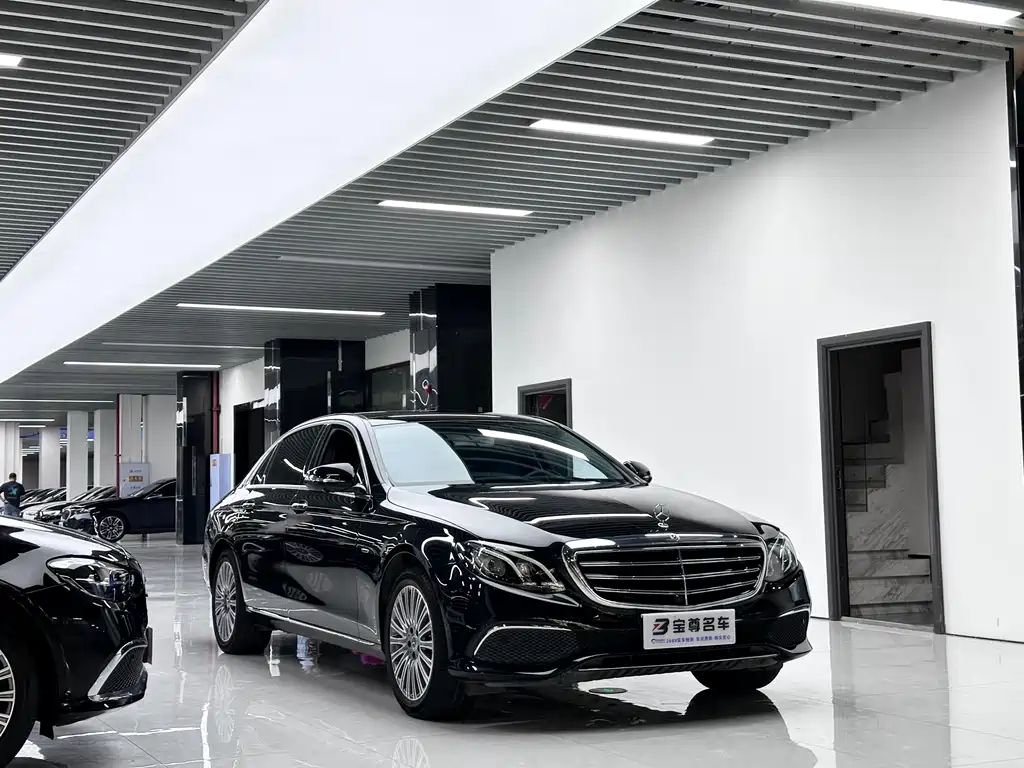 Mercedes-Benz Mercedes-Benz E-Class 2020 Facelift E 300 L Special Edition 2020 - thumbnail 3