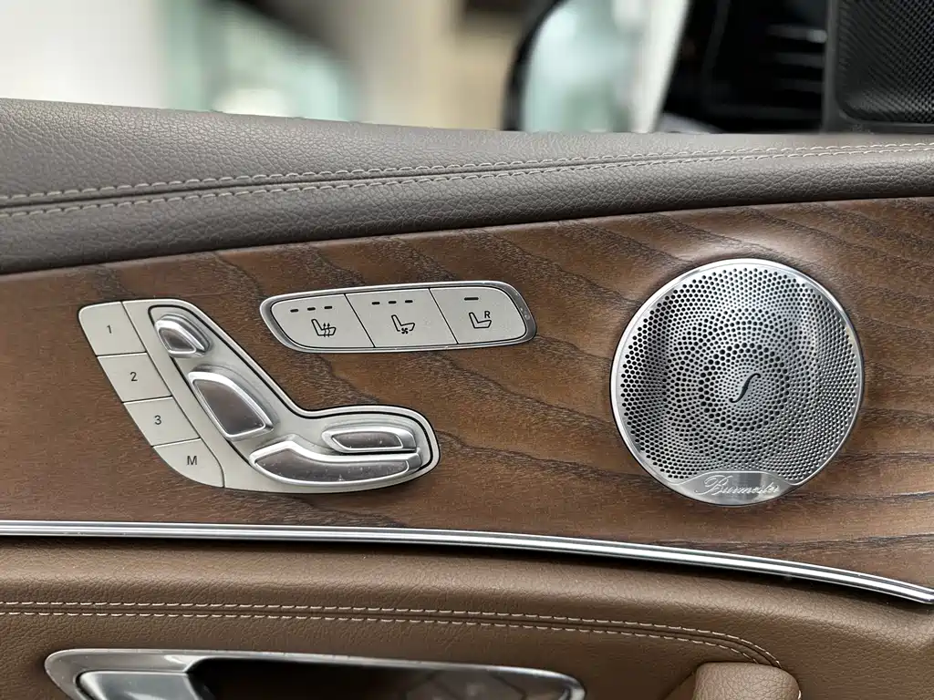 Mercedes-Benz Mercedes-Benz E-Class 2020 Facelift E 300 L Special Edition 2020 - thumbnail 14
