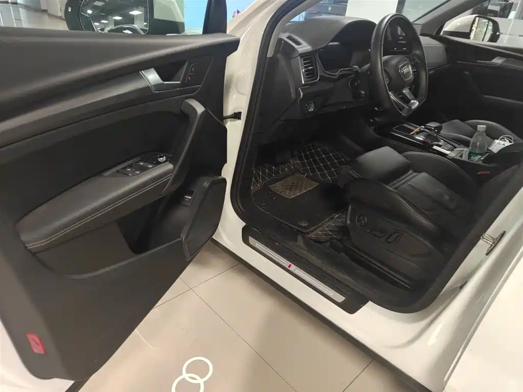 Audi Audi Q5L 2022 Facelift 40 TFSI Luxury Dynamic Edition 2022 - thumbnail 3