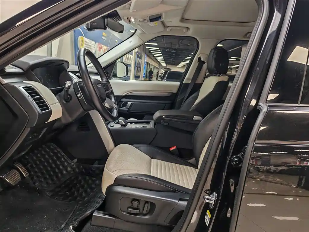 Land Rover Land Rover Discovery 2021 360PS R-Dynamic S 2022 - thumbnail 4