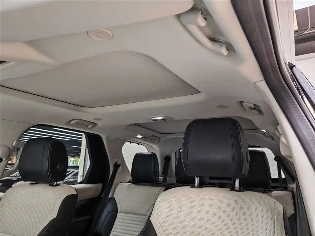 Land Rover Land Rover Discovery 2021 360PS R-Dynamic S 2022 - thumbnail 6