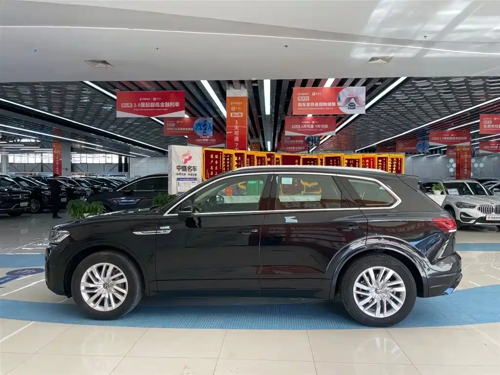 Volkswagen Volkswagen Touareg 2020 2.0TSI R-Line China VI 2021 - thumbnail 4