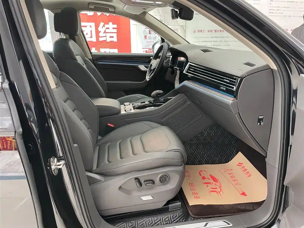 Volkswagen Volkswagen Touareg 2020 2.0TSI R-Line China VI 2021 - thumbnail 18