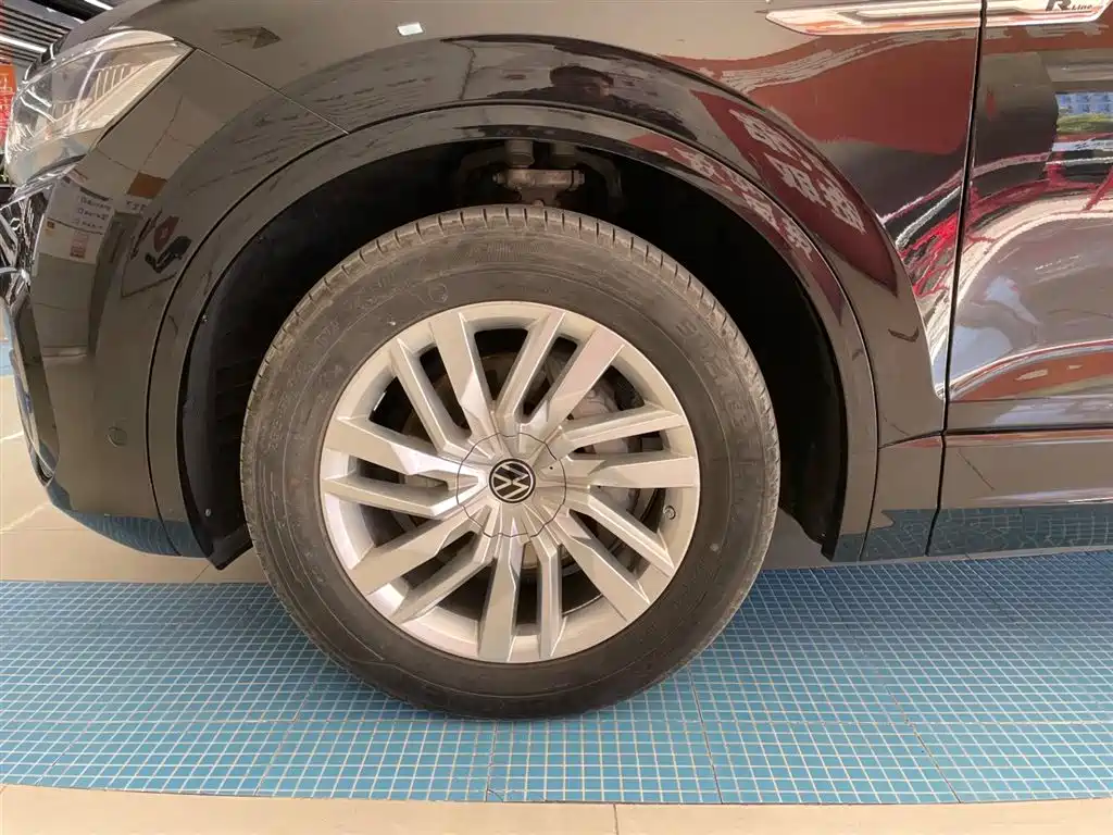 Volkswagen Volkswagen Touareg 2020 2.0TSI R-Line China VI 2021 - thumbnail 28